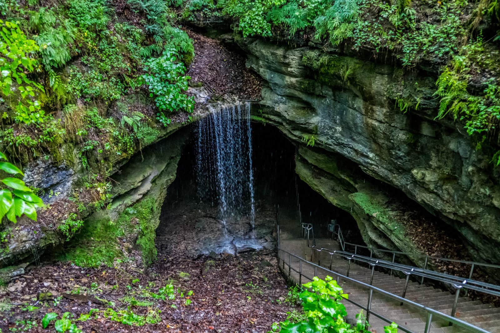 Mammoth Cave National Park In Kentucky We Love To Explore